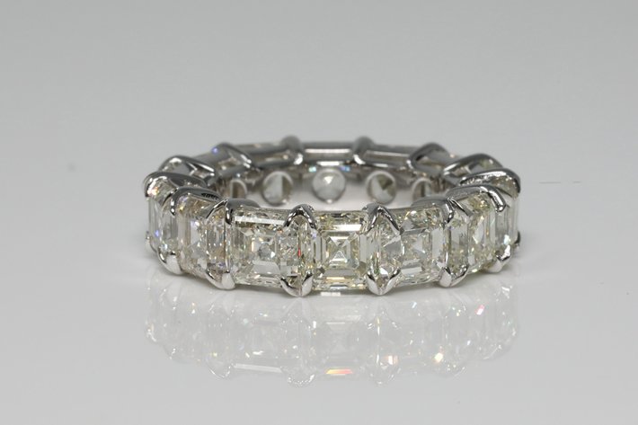 Image for Royal Artifacts,Jewelry,Handbags & Timepieces