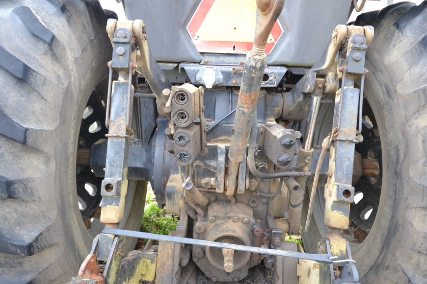 Image for International Tractor 5288, International 1020 platform