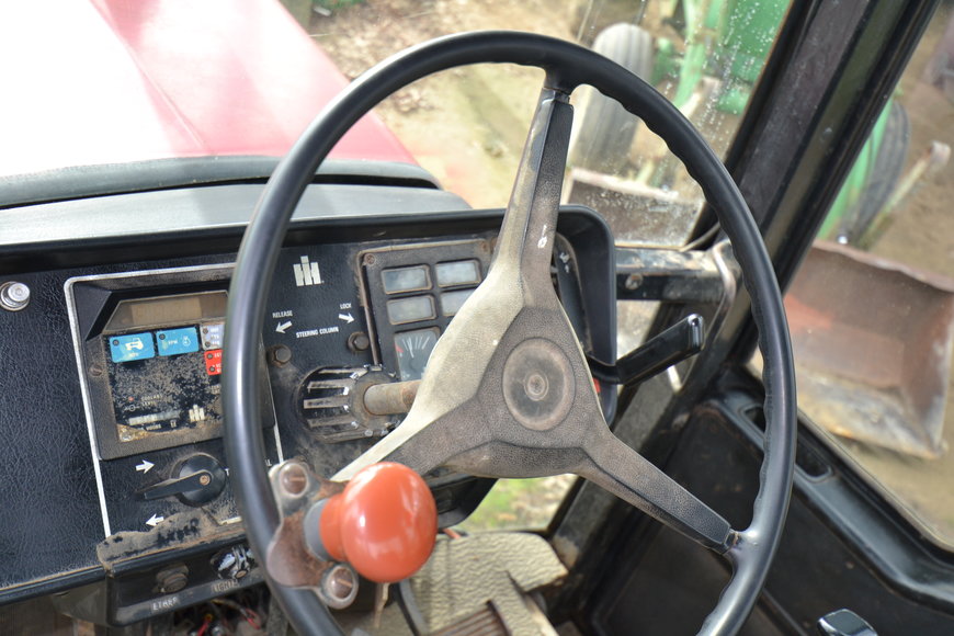 Image for International Tractor 5288, International 1020 platform