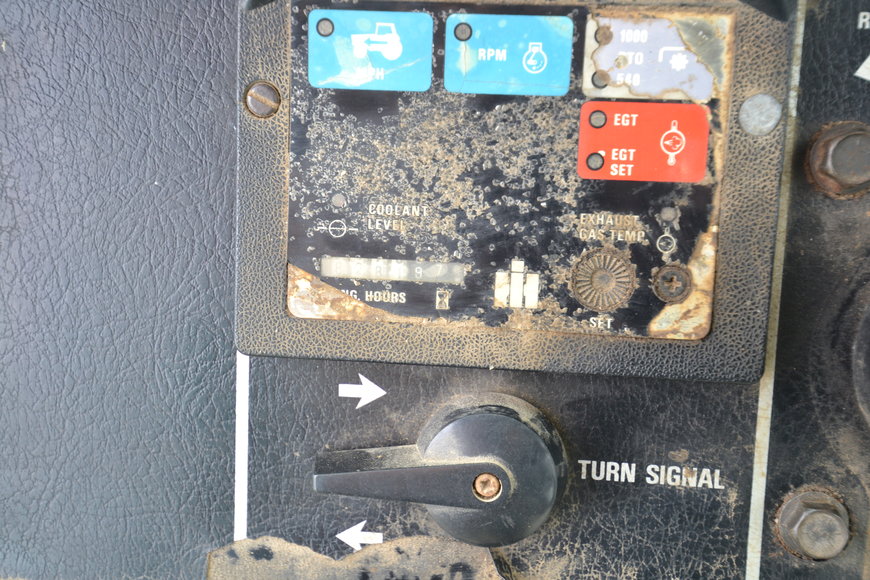 Image for International Tractor 5288, International 1020 platform