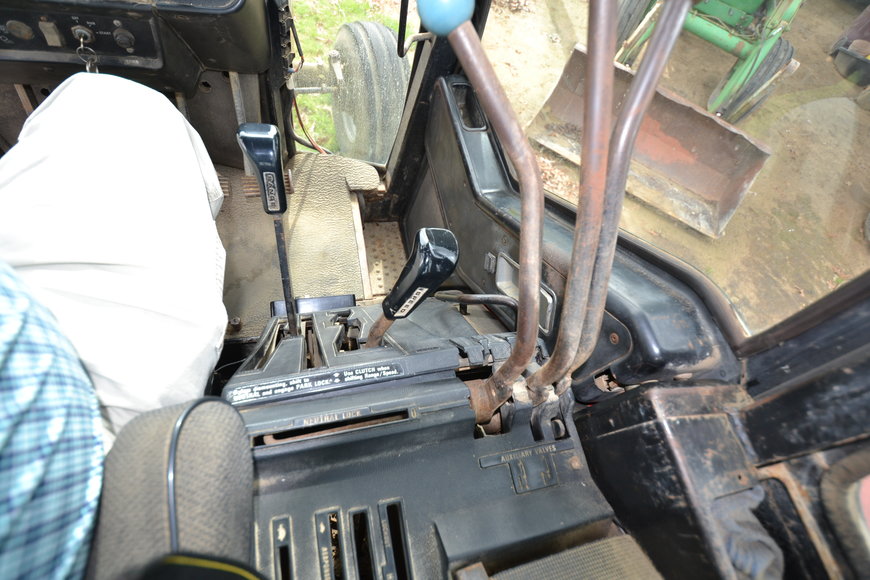 Image for International Tractor 5288, International 1020 platform