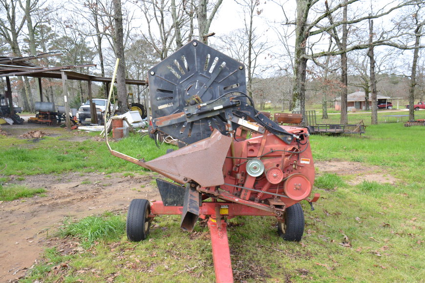 Image for International Tractor 5288, International 1020 platform