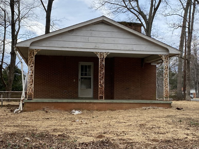 Image for 3 BR/1 BA Brick Ranch Style Home on 1/2 Acre Corner Lot in Madison County, VA--SELLS to the HIGHEST BIDDER!!  ONLINE ONLY BIDDING!!