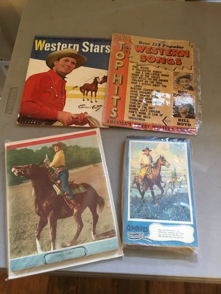 Image for HUGE! Sports Cards & Collectibles