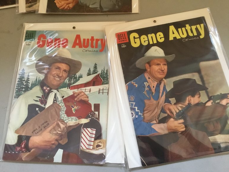 Image for HUGE! Sports Cards & Collectibles