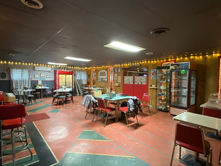 Image for SOLD $78,100 – Former Restaurant & Bar