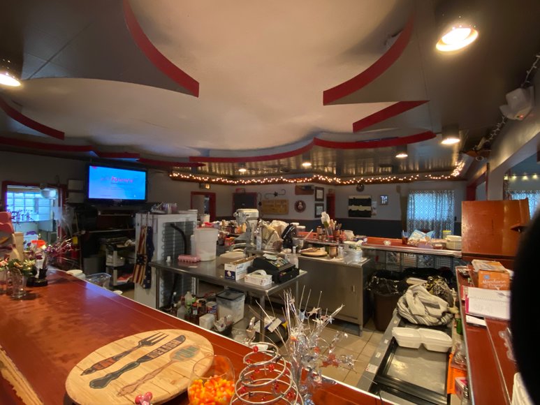 Image for SOLD $78,100 – Former Restaurant & Bar