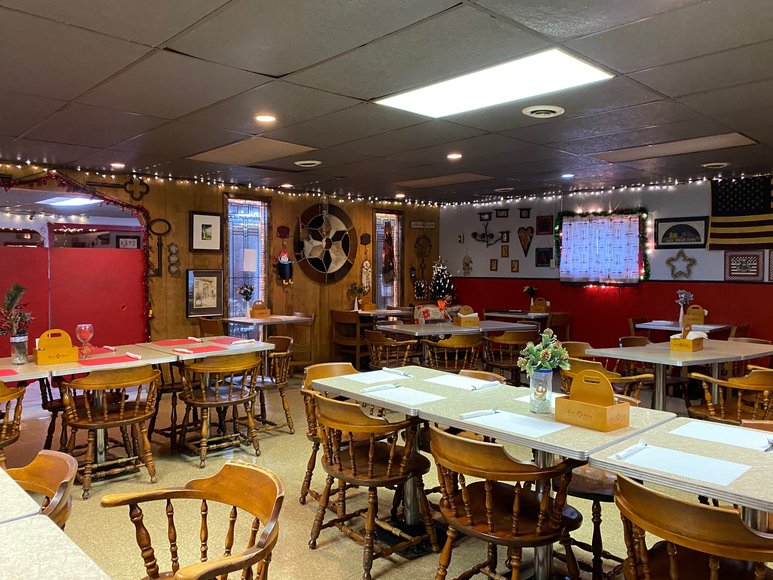 Image for SOLD $78,100 – Former Restaurant & Bar