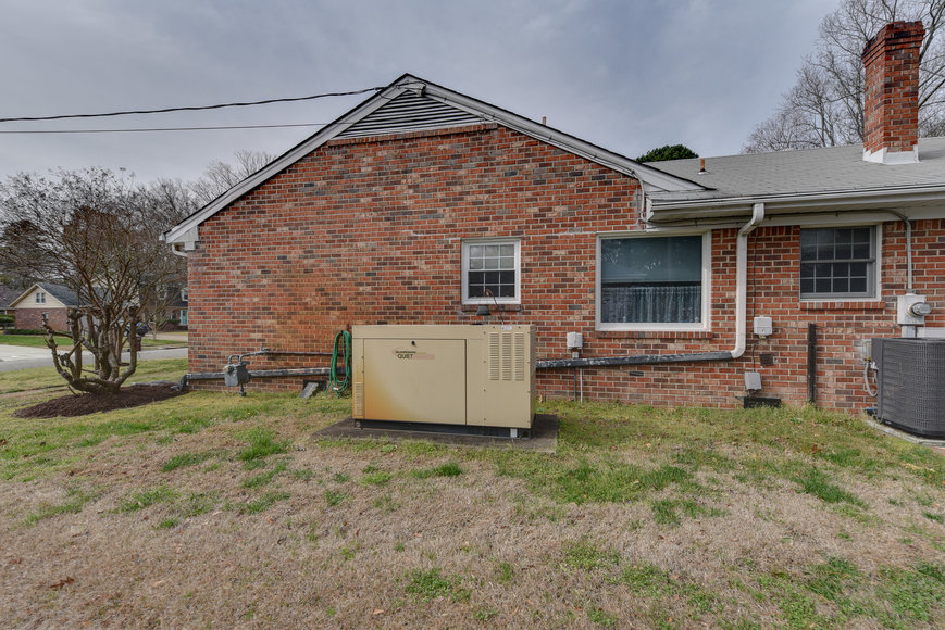 Image for Estate Auction - 3221 Pineridge Drive - Click Here for Details