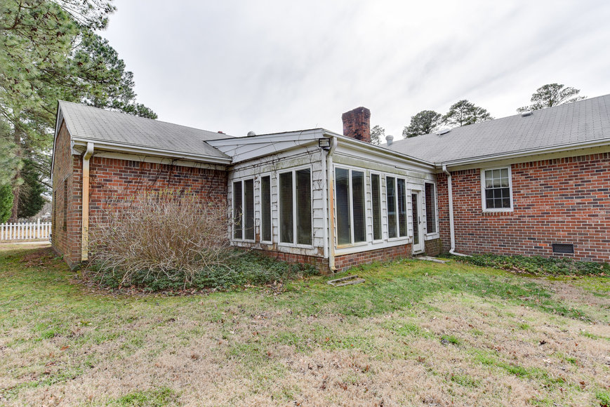 Image for Estate Auction - 3221 Pineridge Drive - Click Here for Details