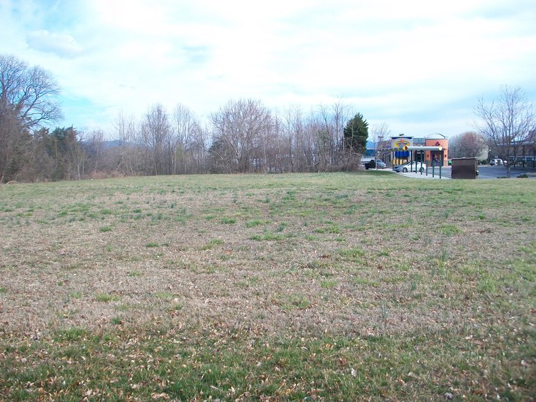Image for COMMERCIAL REAL ESTATE AUCTION: 2 Lots (Bedford, Moneta, VA)
