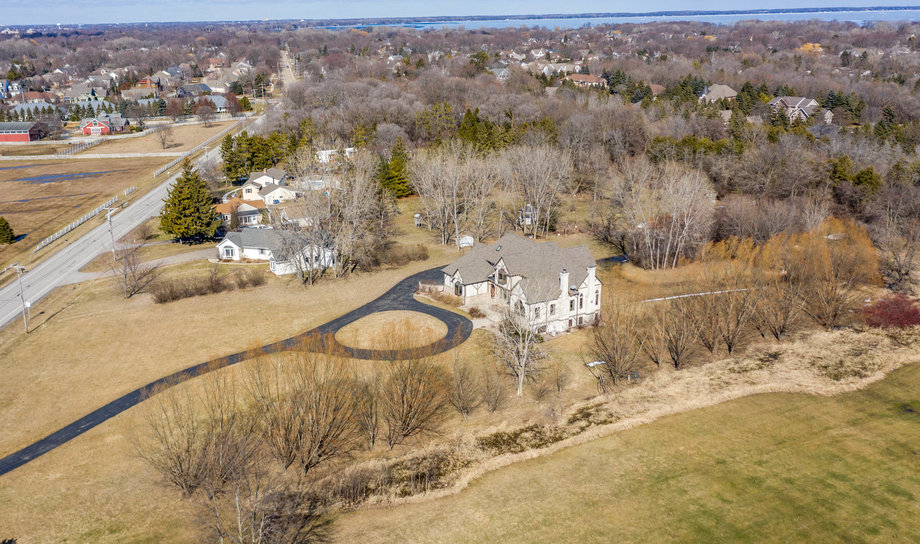Image for Executive Park Avenue Tudor Auction, Neenah WI