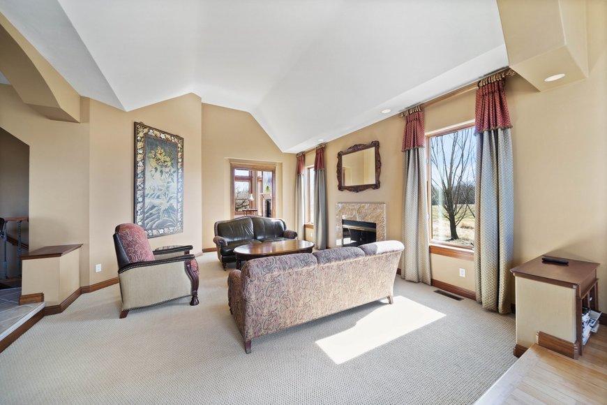 Image for Executive Park Avenue Tudor Auction, Neenah WI