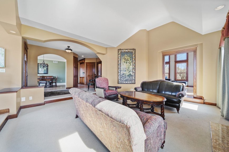 Image for Executive Park Avenue Tudor Auction, Neenah WI