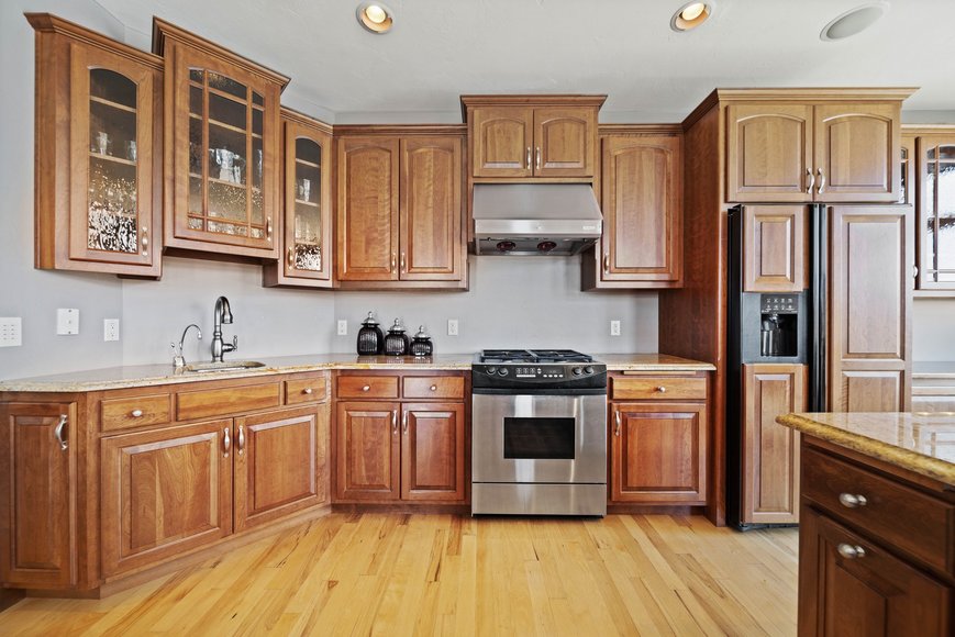 Image for Executive Park Avenue Tudor Auction, Neenah WI