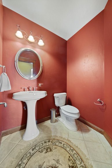 Image for Executive Park Avenue Tudor Auction, Neenah WI