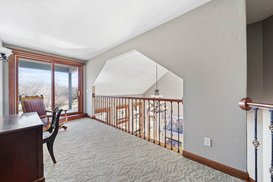 Image for Executive Park Avenue Tudor Auction, Neenah WI