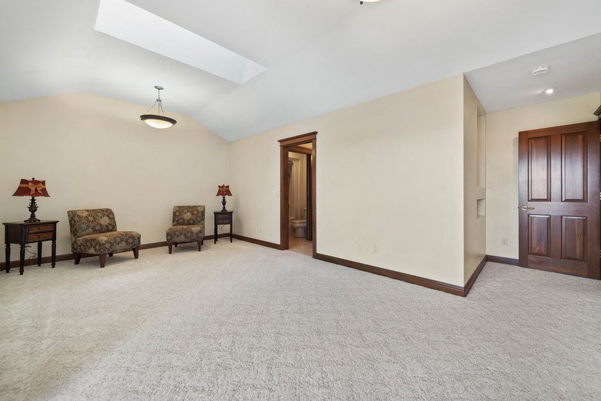 Image for Executive Park Avenue Tudor Auction, Neenah WI