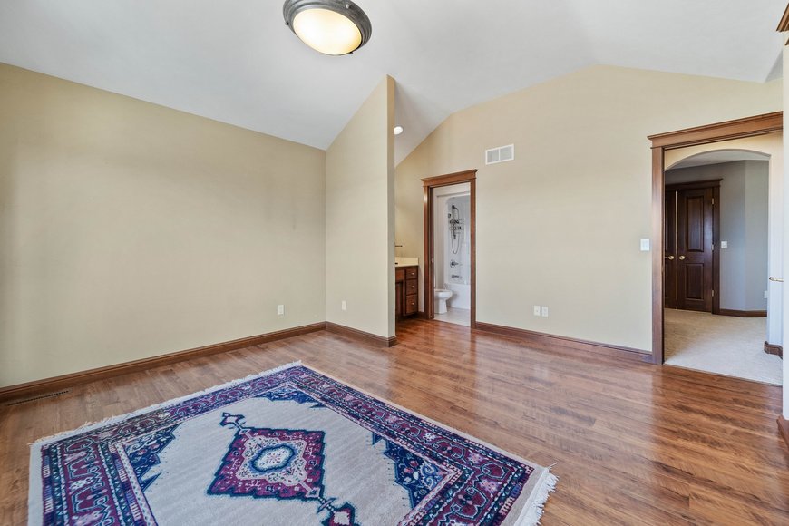 Image for Executive Park Avenue Tudor Auction, Neenah WI