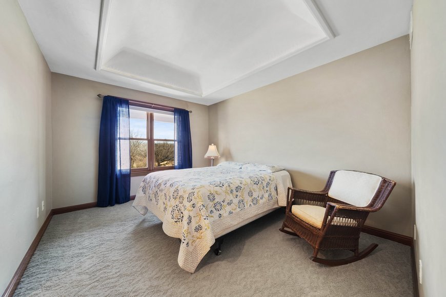 Image for Executive Park Avenue Tudor Auction, Neenah WI