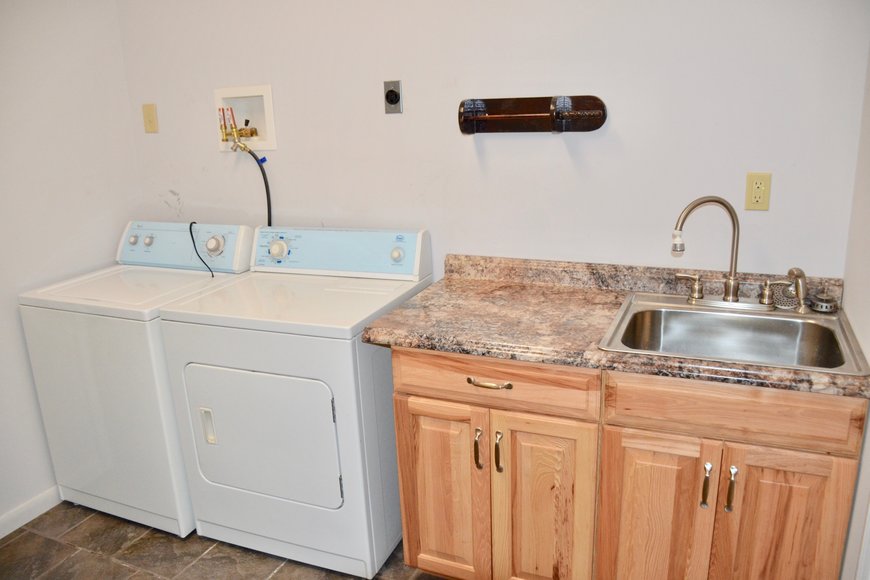 Image for Immaculate 3 BR/2 BA Home on .97 +/- Acre Lot in The Bluewater Lake Anna Development--ONLINE ONLY BIDDING!!