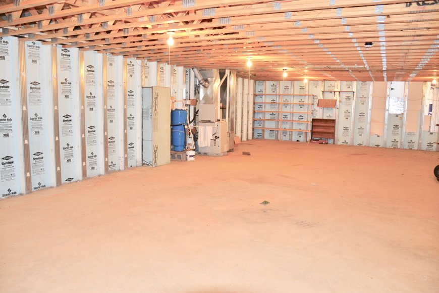 Image for Immaculate 3 BR/2 BA Home on .97 +/- Acre Lot in The Bluewater Lake Anna Development--ONLINE ONLY BIDDING!!