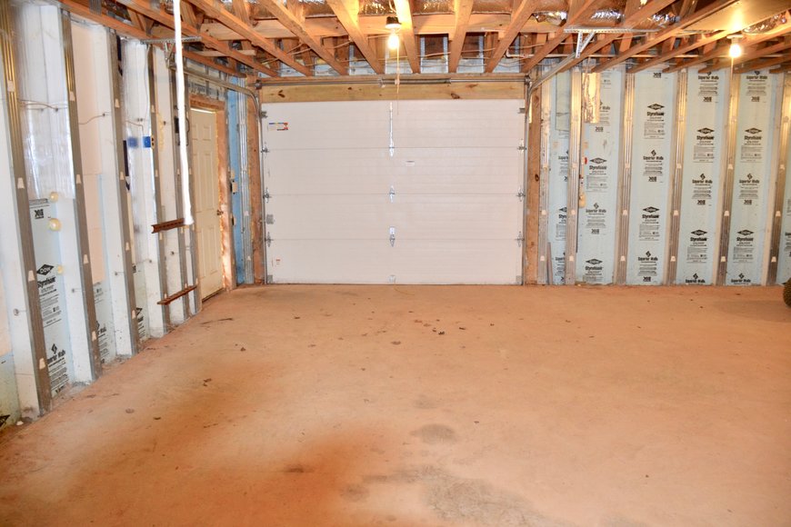 Image for Immaculate 3 BR/2 BA Home on .97 +/- Acre Lot in The Bluewater Lake Anna Development--ONLINE ONLY BIDDING!!