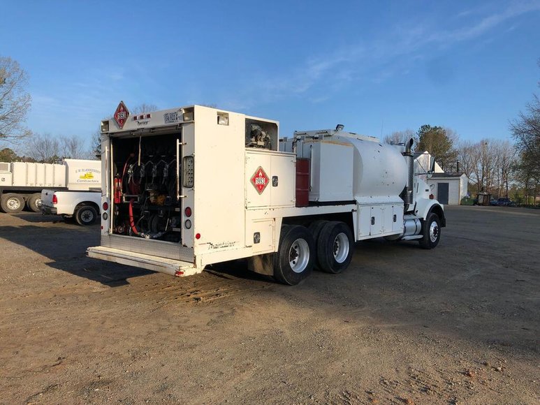 Image for Surplus Consignment Sale: Fuel & Lube Maintenance Truck