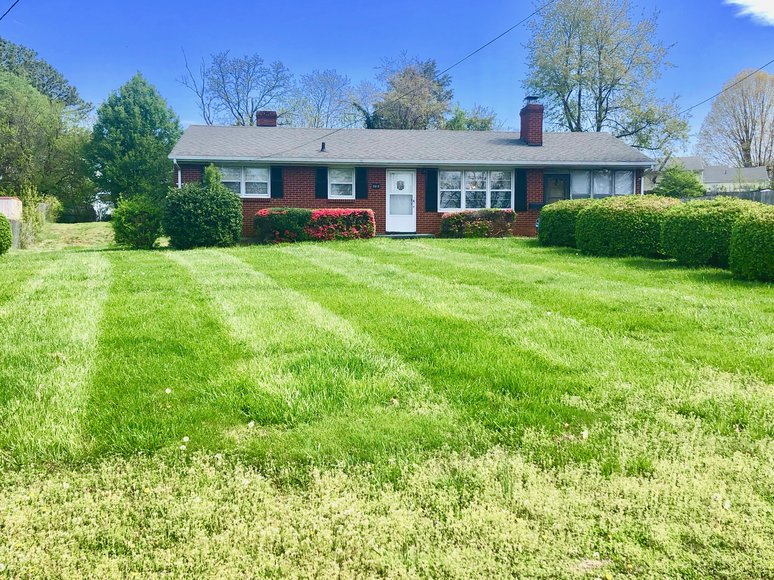 Image for 2 BR/1 BA Brick Home Located Only Minutes from Liberty University & University of Lynchburg--ONLINE ONLY BIDDING!!