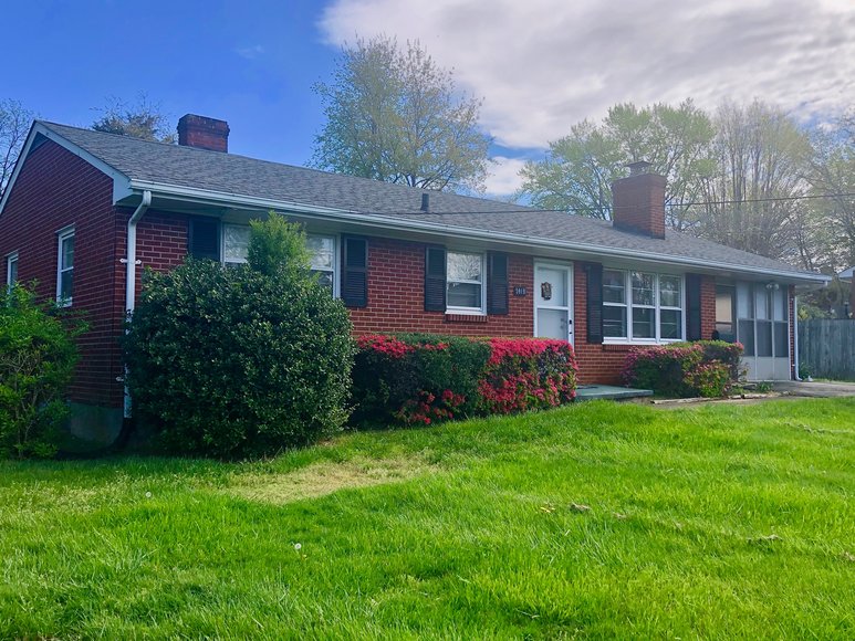 Image for 2 BR/1 BA Brick Home Located Only Minutes from Liberty University & University of Lynchburg--ONLINE ONLY BIDDING!!