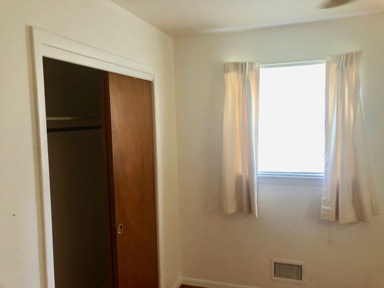 Image for 2 BR/1 BA Brick Home Located Only Minutes from Liberty University & University of Lynchburg--ONLINE ONLY BIDDING!!