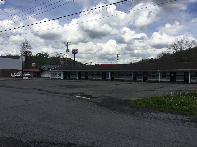 Image for SOLD $13,475 Former Rainelle Motor Lodge