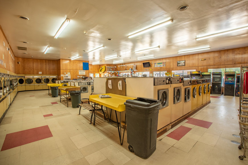 Image for Operational Convenience Store, Laundromat, Car Wash, Storage Units & Office Building on 8+ Acres--SELLING to the HIGHEST BIDDER!!