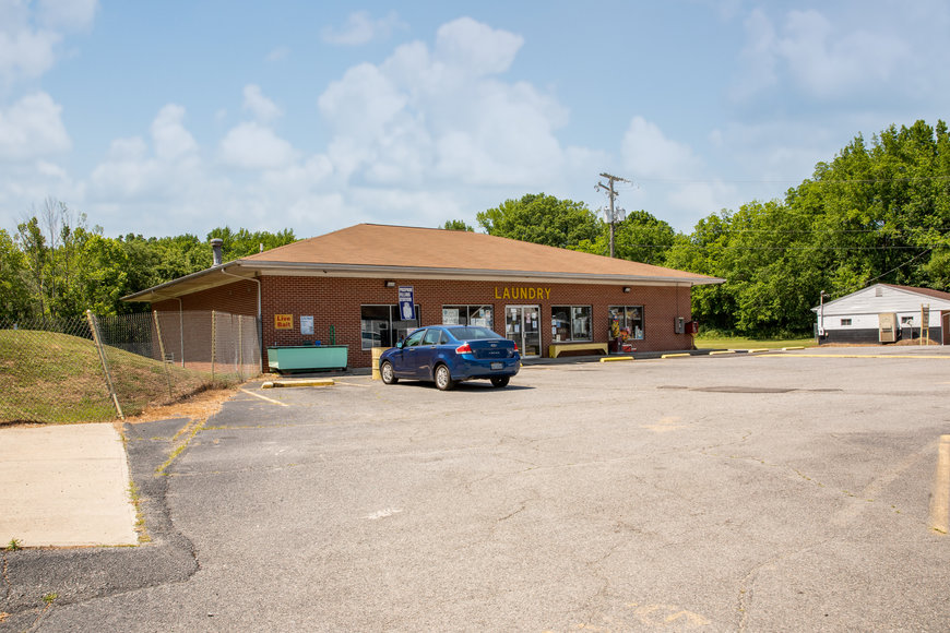 Image for Operational Convenience Store, Laundromat, Car Wash, Storage Units & Office Building on 8+ Acres--SELLING to the HIGHEST BIDDER!!