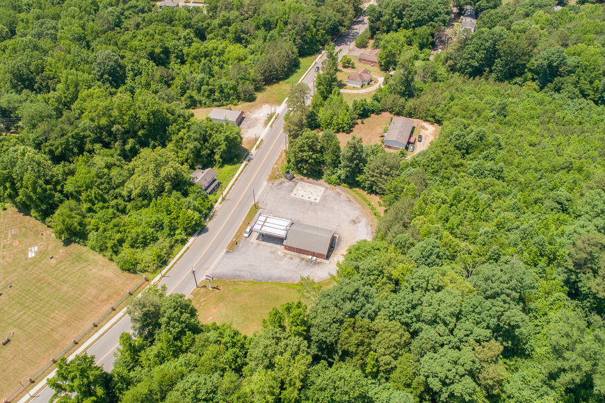 Image for Operational Convenience Store w/Fuel Island on 1.23 +/- Acres--SELLING to the HIGHEST BIDDER!!