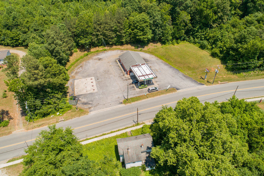 Image for Operational Convenience Store w/Fuel Island on 1.23 +/- Acres--SELLING to the HIGHEST BIDDER!!