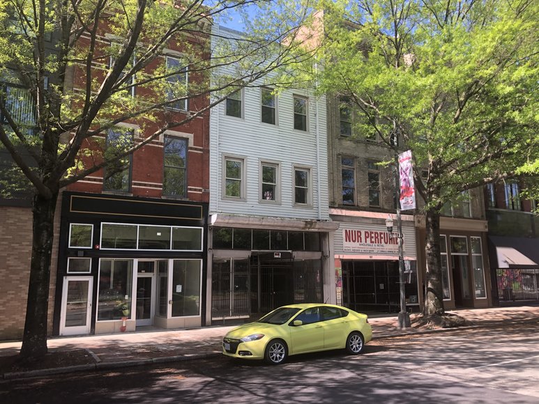 Image for Commercial Real Estate Auction - Three Story Mixed-Use Building - First Floor Commercial - Second & Third Floor Apartments - Enterprise Zone - Possible Federal & State Tax Credits - 109 E Broad St, Richmond VA 23219