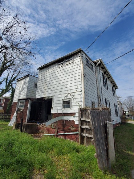 Image for 3 BR / 2 BA Single Family Home in Petersburg - Large Corner Lot @ Intersection of Wilcox St. & S. Dunlop St. - 904 Wilcox St, Petersburg VA 23803