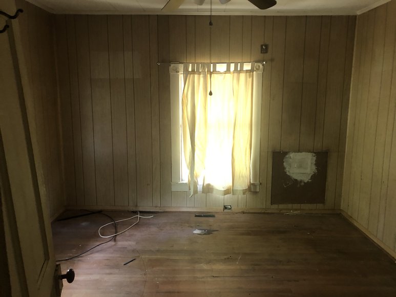 Image for 4 BR / 2 BA Single Family Home - Two (2) Parcels Totaling 1.25 ± AC - RVA's Bon Air Suburb - Settling Estate of Brandon Ollie - 8333-8335 Forest Hill Ave., Richmond, VA 23235