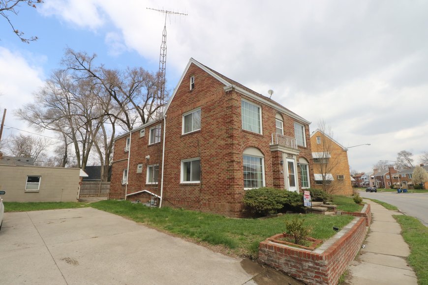 Image for REAL ESTATE AUCTION - 3319 Douglas Road