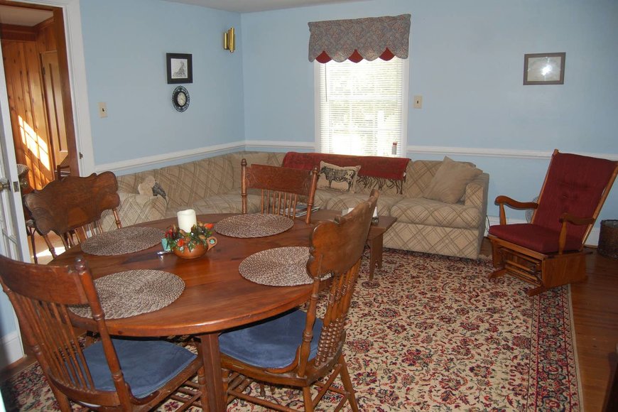 Accelerated Sale Airbnb in Powhatan, Virginia 5 BD/4BA Historic