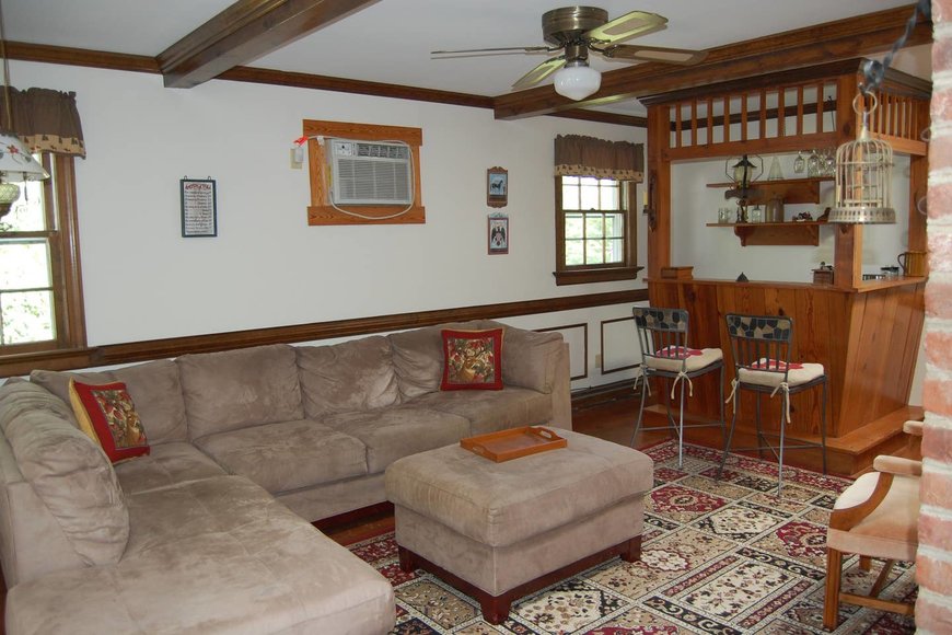 Accelerated Sale Airbnb in Powhatan, Virginia 5 BD/4BA Historic