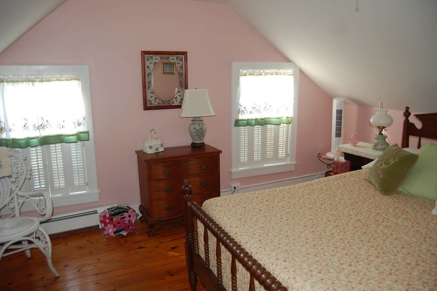 Accelerated Sale Airbnb in Powhatan, Virginia 5 BD/4BA Historic