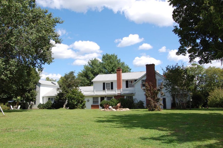 Accelerated Sale Airbnb in Powhatan, Virginia 5 BD/4BA Historic