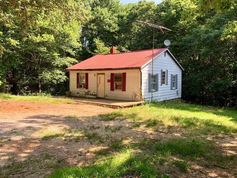 Image for 2 BR/1 BA Cottage on 1 Acre in Lunenburg County, VA--ONLINE ONLY BIDDING!!
