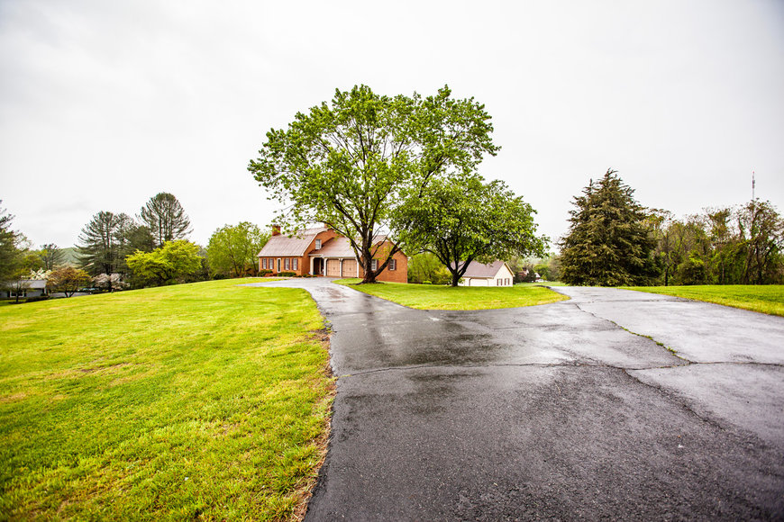 Image for 4 BR/4 BA Home on 2.3 +/- Acres in Ivy Farms Only Minutes From UVA & Downtown Charlottesville--ONLINE ONLY BIDDING!!