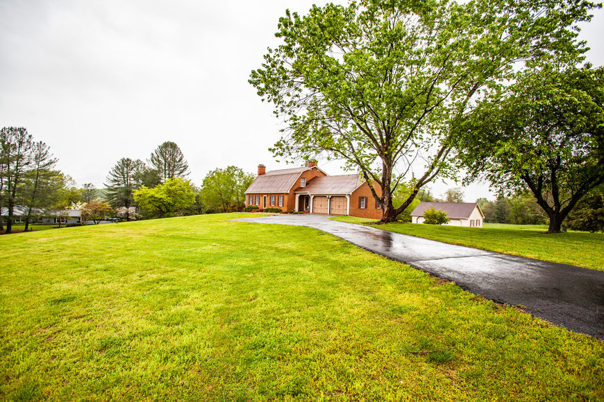 Image for 4 BR/4 BA Home on 2.3 +/- Acres in Ivy Farms Only Minutes From UVA & Downtown Charlottesville--ONLINE ONLY BIDDING!!