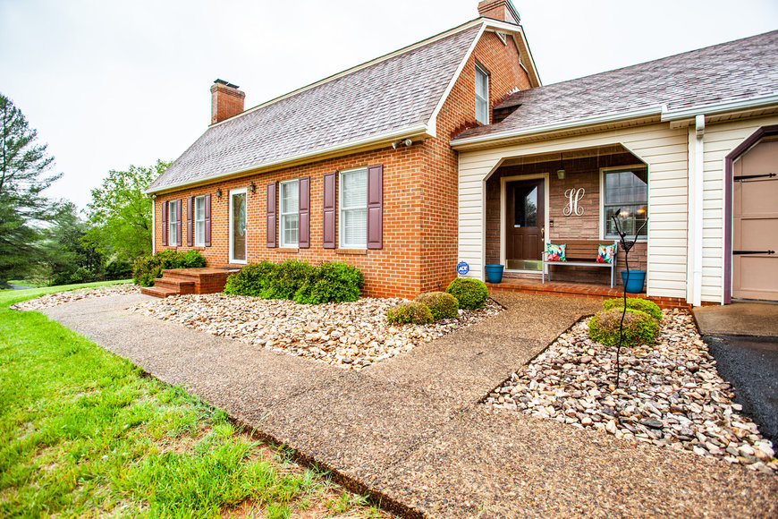 Image for 4 BR/4 BA Home on 2.3 +/- Acres in Ivy Farms Only Minutes From UVA & Downtown Charlottesville--ONLINE ONLY BIDDING!!