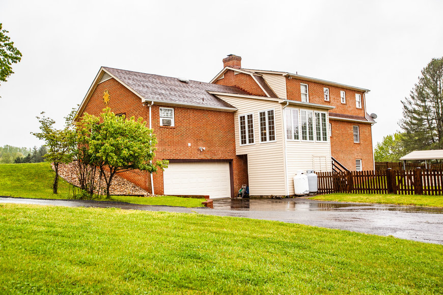 Image for 4 BR/4 BA Home on 2.3 +/- Acres in Ivy Farms Only Minutes From UVA & Downtown Charlottesville--ONLINE ONLY BIDDING!!