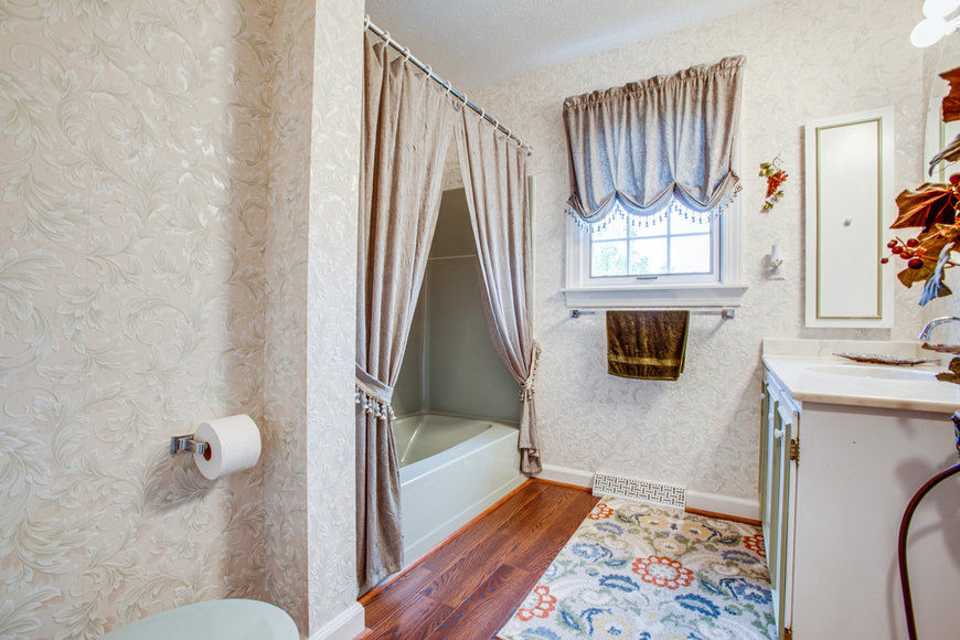 Image for 4 BR/4 BA Home on 2.3 +/- Acres in Ivy Farms Only Minutes From UVA & Downtown Charlottesville--ONLINE ONLY BIDDING!!